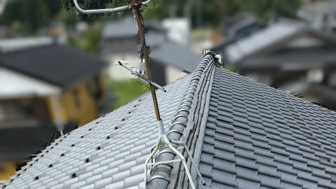 【2026年8月23日】地震によってずれた棟瓦【石川県輪島市】